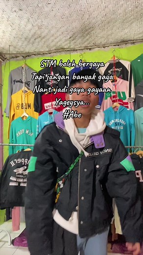 Sopan santai #fyppppppppppppppppppppppp #thrift #thrifting #storywa #stmstoryy🌻 #jualwhoau #jualabercrombie #hoodiehollister #majalengkapride🏴‍☠️