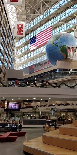 Food Court and area the chill at the CNN Center in Atlanta, GA #atlantageorgia #cnncenteratlanta #placestovisitinatlanta #fyp #vacation