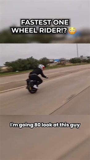 Riding with the FASTES ONE WHEEL RIDER💀 #bike #rider #motorcycle #onewheel