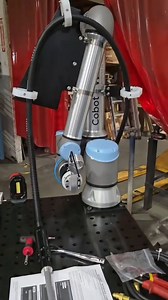 37 reactions | New shop toy!! #robotwelder #predatorinc #predatorincofficial #robotwelding #newattheshop #robotengineering | Predator Inc. | Facebook