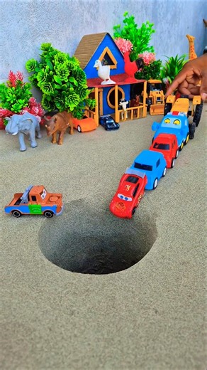 hmt tractor pushing blue red and cartooncar in pit-60😍#jcb #jcbjcb #jcbtoy #jcbvideo #vairal 🕳️🚒