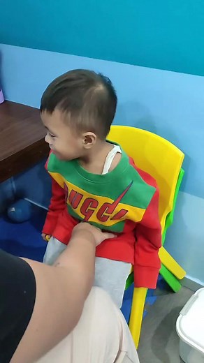 Behavioural Therapy Session (ABA Therapy) Intraverbal Behaviour An intraverbal allows children to answer questions, discuss items that aren't present and are an essential part of conversations and social interactions. In other words, intraverbals are our basic conversational skills. #fbreels #fbreelsvideo #autism #autismawareness #autismacceptance #autismfamily #abatherapy #toddlermom #toddler #autismmom | Ausome Life | Facebook