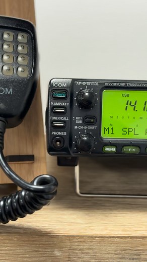 66K views · 1.2K reactions |  “IC-706MK2G: The classic all-band workhorse that never stops delivering.” #icom #ic706mk2g #hf #vhf #uhf #hamradio #radioworlduk #shacklegend | Radioworld Ltd | Facebook