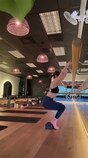 Victoria on Instagram: "Barre x yoga block flow I taught on Friday #pilatesinstructor #pilates #pilatesflow #pilatesexercise #instructor #barre #barreworkout #barrefitness #fitness"