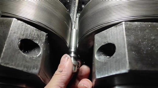 Hydraulic Thread Rolling Machine for Hardware Bolts Processing