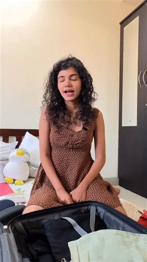 Sanjana Ravale on Instagram: "No more packing problems and no more extra glass wala tension #IN_Lenskart #PID227532 . #hustlrswitch #hustlerswitch #trending #lenskart #collab #trend #viralreels #curls #fyp"