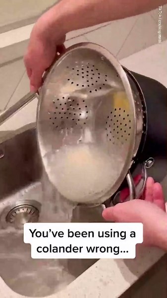 Food influencer shows TikTok followers how to use colander the 'right way'