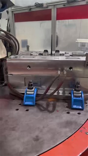 #insertmolding #overmolding #pa66 #engineeringplastics #injectionmolding #verticalpress #manufacturing #precisionengineering #materialscience | Sweny Qing