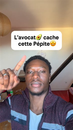 ColdTraining | Contenu Fitness on Instagram: "On jette presque tous le noyau d’avocat… Pourtant, utilisé correctement, il peut devenir un remède naturel. 🥑 Le noyau est découpé en morceaux 🍶 On le fait macérer dans un peu d’alcool ⏳ On laisse reposer dans un bocal Résultat : une préparation à usage externe, souvent utilisée pour soulager les inflammations lorsqu’on l’applique sur la peau. 👉 Ce n’est pas de la magie. C’est une astuce traditionnelle, simple, naturelle, et oubliée. Parfois, la s