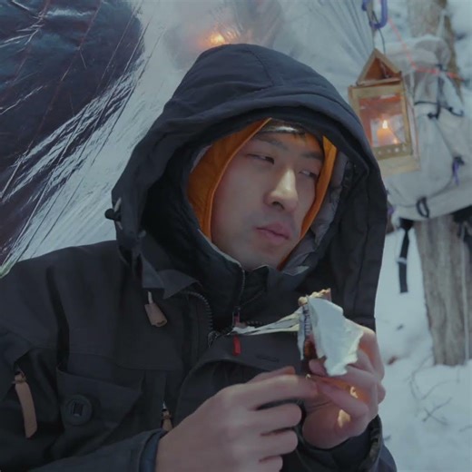 Survival Challenge Making It Through the Night!