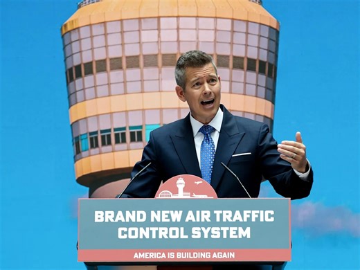 Trump officials want to recruit gamers without college degrees to be air traffic controllers