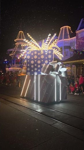 Mickey’s Once Upon a Christmastime Parade part 24#disney#disneyshorts#disneyparade#christmas##shorts