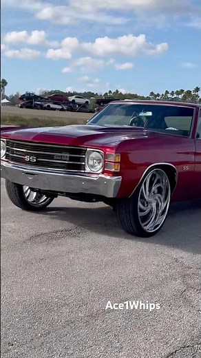 72 Chevelle on 24’s Heavy Motor