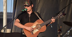 Album Review – Stephen Wilson Jr.’s “søn of dad” - Saving Country...