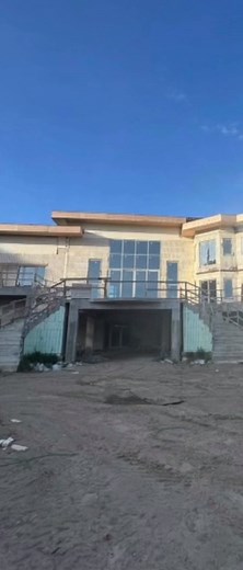 How’d we do? Client asked for a total modern backyard transformation and massive pool 😎😎 #pooldesign #luxurylandscapedesign #luxurylife #landscaper #poolbuilder #landscapedesign #luxuryhomes #mansion #luxurymansion #luxuryrealestate #landscapingtiktok #landscapedesignbuild #beforeandafter #transformation #backyardtransformation #backyardmakeover #backyarddesign #millionaire #luxury | Fascinating Finds