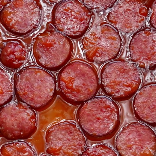 🎉🥳 Get ready for a flavor explosion with this incredible appetizer recipe for Crock-Pot Bourbon Glazed Kielbasa! With just four super simple ingredients, you'll be in culinary heaven! 😍✨ Imagine the salty goodness of kielbasa sausage mingling with the sweet touch of apricot preserves and maple syrup, all kicked up a notch with a splash of bourbon whiskey! 🌟 If you prefer a non-alcoholic twist, apple juice works wonderfully too! Find the link to the recipe and instructions in the first commen