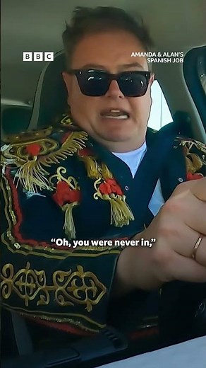 Alan Carr talks about his coming out story - BBC