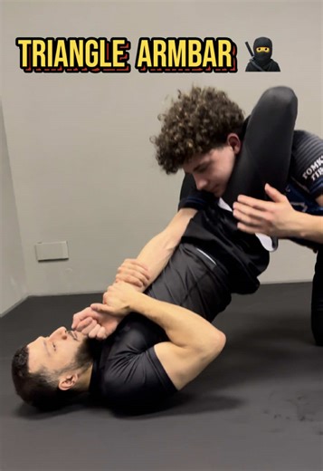 Tricky Triangle Armbar 🪤 Save & Try 💾 #bjj #grappling #mma #jiujitsu #submission