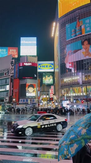 𝕋ℕ𝔹 | Shibuya (Tokyo) / 渋谷 🇯🇵 Top 4 Spots to Experience in Shibuya 1. Shibuya Scramble Crossing One of the world’s most famous intersections —... | Instagram