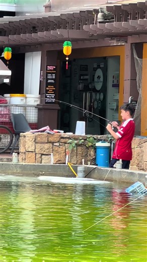 Punggol Fishing: Experience Hook Me Up Fishing Pond