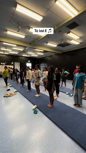 Te iwi E 🎵 Ngā Manu Torea Rangatahi Waiata Performance