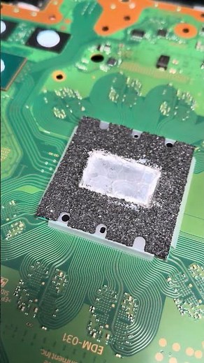 PS5 Liquid Metal Mixed With White Thermal Compound?