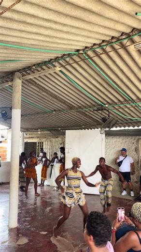 Mapalé dance from San Basilio de Palenque, Colombia . #palenque #afrocolombian #travel