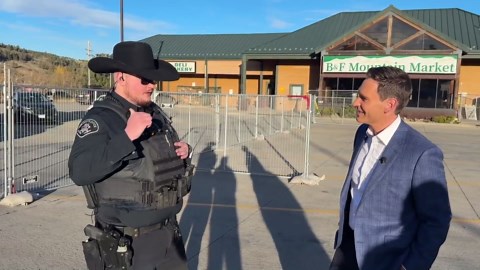 Boulder County Sheriff's deputy describes discovering fire at Nederland shopping center