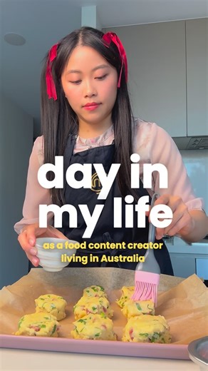 Anna 娜娜 🍓 on Instagram: "DIML as a 32yo food/cooking content creator in Australia 👩🏻‍🍳 scripting & emails on my @lofree.co lipstick keyboard keeps my desk setup cute and productive ✨ #diml #dayinmylife #contentcreator #foodcontentcreator 💄Get your Lofree Lipstick Keyboard here: https://www.lofree.co/products/lipstick-mechanical-keyboard?srsltid=AfmBOor6ujeKtU3GrVFp-3JlpwGQ6paAwIeftteJds0dzAKPYOjWmlNX ➡️ Use my code ‘latenightanna’ for 10% off your Lofree keyboard."