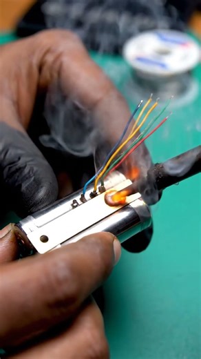 #spotwelding #batteryspotwelding #solderingvswelding #batterywelding