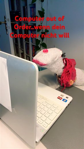 #funny #handpuppe #viralcomedy .. Computer out of Order…