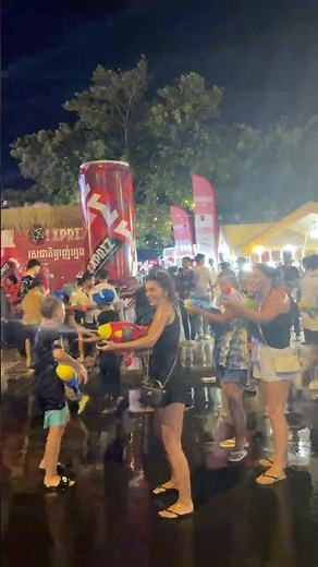 Water 💦 Festival Night Moments of Enjoyment | Khmer New Year 2026 | Cambodia 🇰🇭 #khmer #cambodia