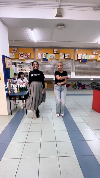 Princess Elizabeth Primary School Fern Green School Invasion
