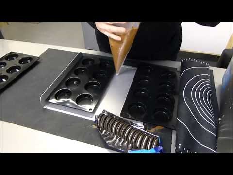 Making Chocolate Covered Oreos and Using Chocolate Transfer Sheets