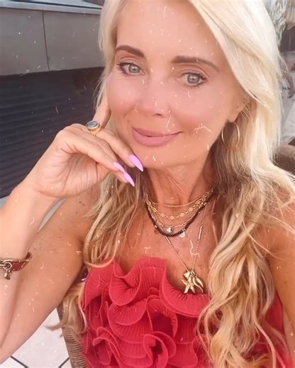 11K views · 261 reactions | The kind of love I want now is quiet, respectful, and consistent. No games—just two people choosing each other, again and again. | Gentle Breeze | Facebook