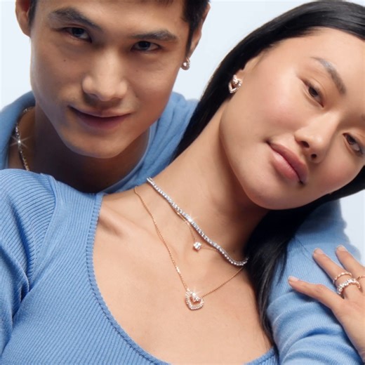 It’s all for the one you love with #SwarovskiUna. #Swarovski #ForTheOneYouLove Discover more: http://swarov.ski/6189wE1XH | SWAROVSKI
