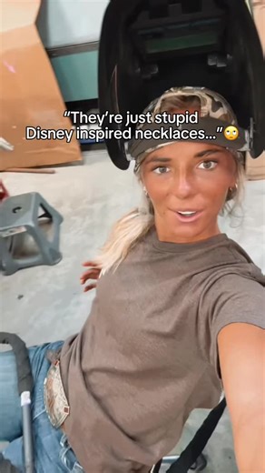 Royalia ✨ on Instagram: "Are they that stupid ?🥹 #disney #gift #support"