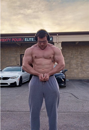Achieving a Lean 300-Pound Physique