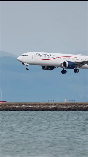 12K views · 224 reactions |  Aeromexico’s 737 MAX 9 touches down at SFO after its flight from Mexico City. ️ A smooth arrival and signature livery shining in the California light. ✈️ Follow SF Flights for more international arrivals and MAX action. #aviationlovers #planespotting #aeromexico #boeing737max9 #flysfo #avgeek #longhaularrival #fblifestyle #sfflights #aviationdaily | SF.Flights | Facebook
