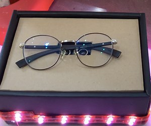 Intelligent Glasses Case