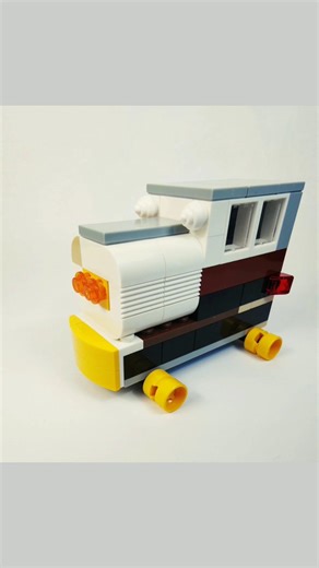 LEGO 🚂 the locomotive model from construction set 🚏