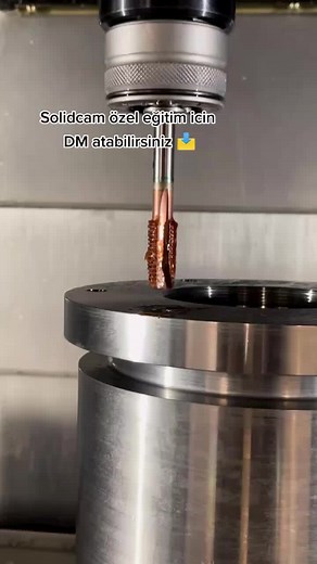 Solidcam eğitimi için DM atabilirsiniz 📩 #solidcam #cnc #cncmachining #tools #metalart #makinistatiktokers #cncmilling #cncturning #hurco #engineering #makina #mühendis