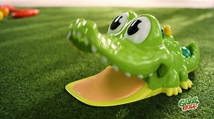 Watch Gator Golf Commercial on Amazon Live
