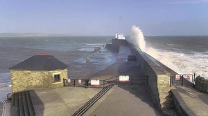 Footage captured by our LIVE cam on Friday evening. There are currently big waves, spring tides, strong winds and no RNLI lifeguards on our coastline which means increased risk. If in Wales you must follow Welsh Government guidelines - these differ to those in England. Exercise must be done locally, as close as possible to the home. In general this should not involve driving to a location for this purpose. If you live local and are planning an exercise activity on the coast please follow the adv