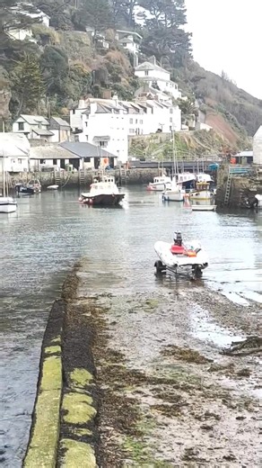 Polperro harbour Cornwall | Cornwall, the lizard peninsula and more