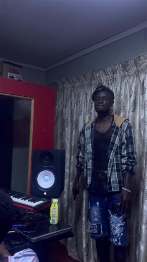 Incoming Jah Promo Ndini ndiri kumhanya naye Produced by Laynash Production | Brooklyn Zinjaro