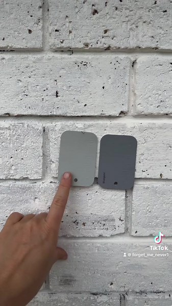 Help me pick our fence colour! We are using. @COLORBOND® steel for our fencing and i didnt think picking a fence colour would be the most exciting thing on my list today but here we are. Which ine did i pick? #colorbond #fencing #renovation #landscape #shalegray #bluegum