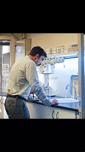 KAKA EDIT on Instagram: "Superlópez (2018) | His superpower is the rapid growth of his beard🦸‍♂️👽💥 In the quiet suburbs of Spain 🇪🇸, far away from the flashy skyscrapers of New York 🏙️ or the chaos of Metropolis, a baby spaceship 🚀 crashes into Earth. Inside, a little alien boy named Jo-Con-El 👶💫—sent from the doomed planet Chitón—becomes the adopted son of an ordinary Spanish couple. They give him a new name: Juan López. From the very beginning, Juan is different. He runs faster than c