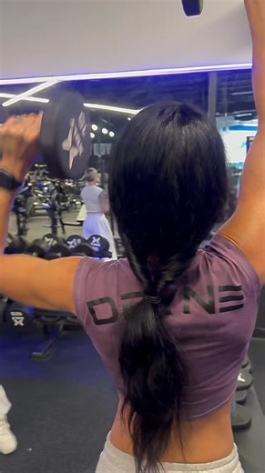 Reminder that these workouts & techniques that are illustrated and shown on this footage are for particular targeted muscle developments for improvements through super set cycles that builds small muscle fibers from high tension and hyper trophy. #UpperBodyDay #MuscleDevelopment #LockedFocused&Ready #PlantBasedAthlete | Edley Duclos