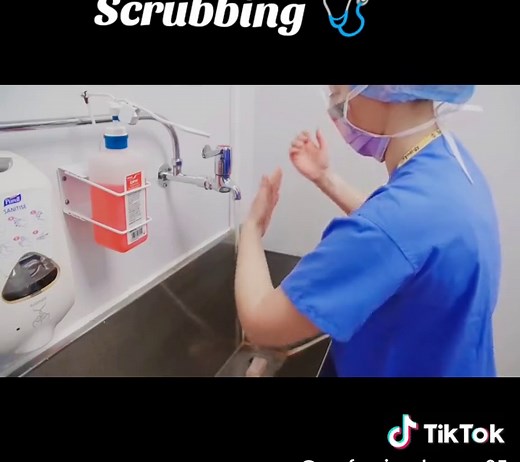 10 Steps to Professional Nurse Scrubbing Techniques